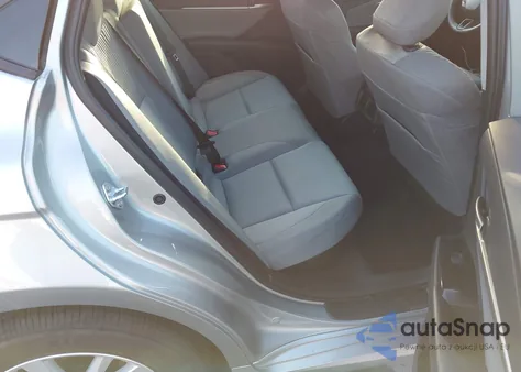 2025 Toyota Camry Le z USA, uszkodzony, nr VIN 4T1DAACK5SU205550